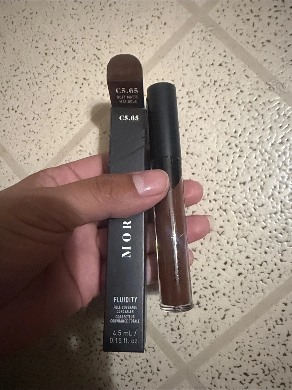 Morphe Fluidity Full-Coverage Concealer C5.65 -